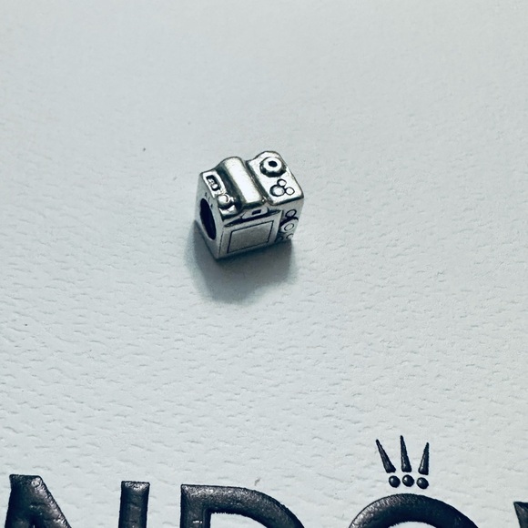 Pandora camera charm - Picture 4 of 7